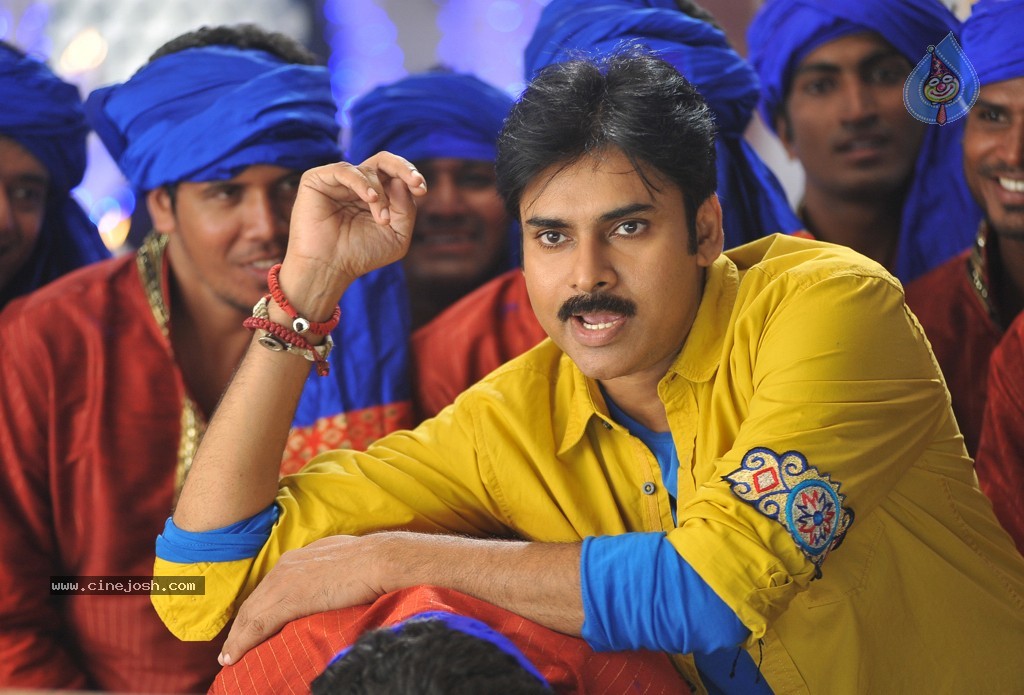 Cameraman Gangatho Rambabu Movie New Stills - 8 / 18 photos