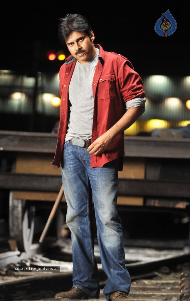 Cameraman Gangatho Rambabu Photos - 7 / 10 photos