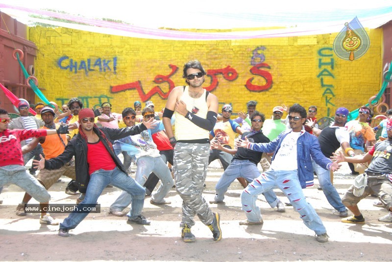 Chalaki Movie Song Stills - 24 / 32 photos