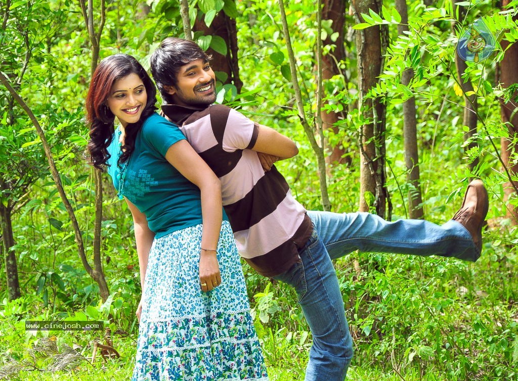 Chammak Challo Movie Stills - 4 / 6 photos