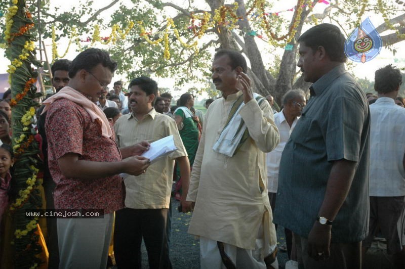 Chandamama Katha Movie Stills - 13 / 38 photos