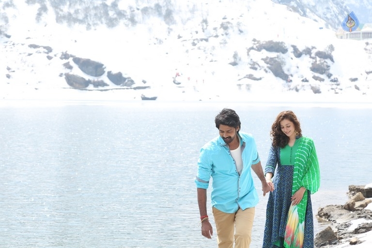 Chandamama Raave Movie New Stills - 4 / 6 photos
