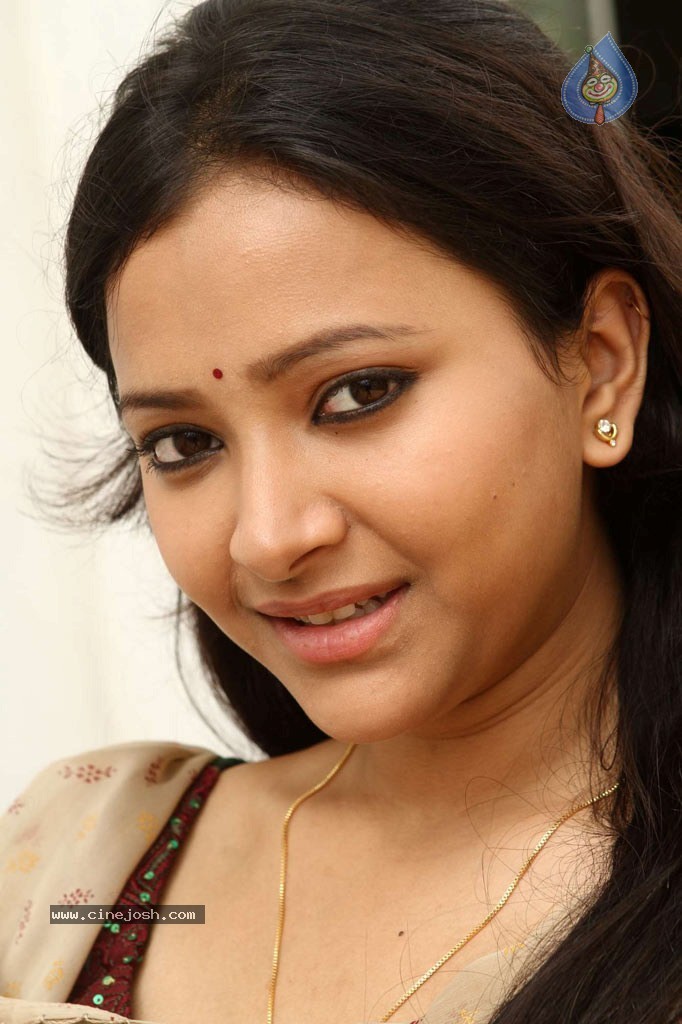 Chandamama Tamil Movie Photos - 21 / 39 photos