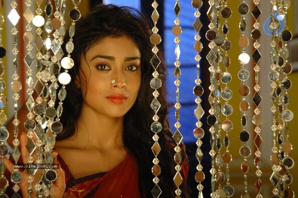 Chandra Movie New Stills - 20 / 29 photos