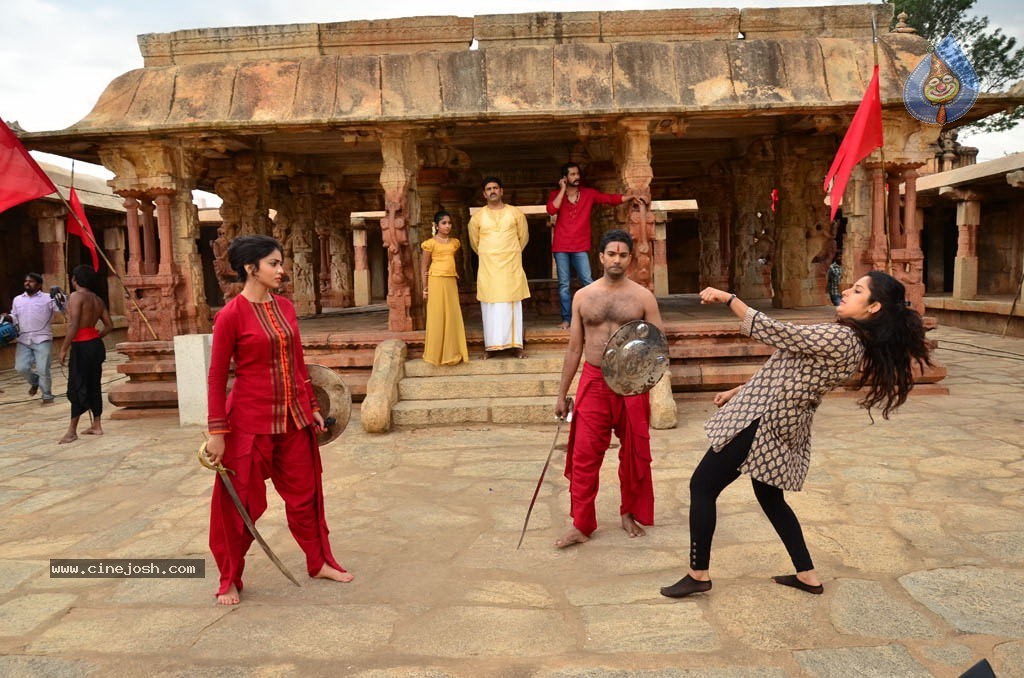 Chandra Movie New Stills - 11 / 19 photos