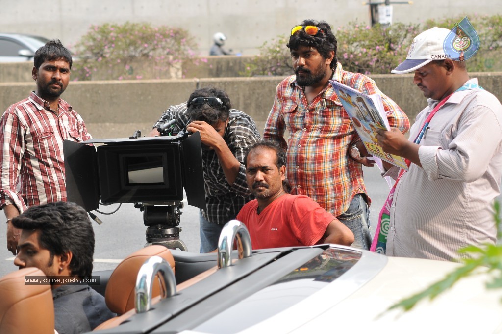 Chandrudilo Vunde Kundelu New Stills - 11 / 20 photos