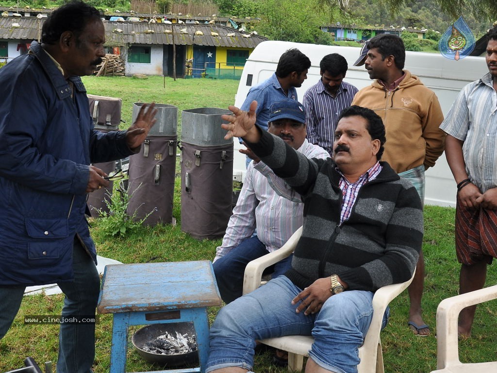 Chandrudilo Vunde Kundelu Stills n Walls - 7 / 33 photos