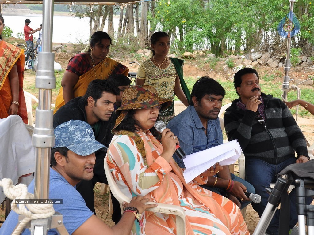 Chandrudilo Vunde Kundelu Stills n Walls - 15 / 33 photos