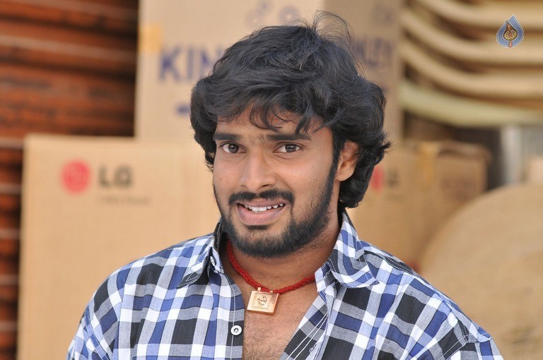 Chandrullo Unde Kundelu Movie Stills - 27 / 92 photos
