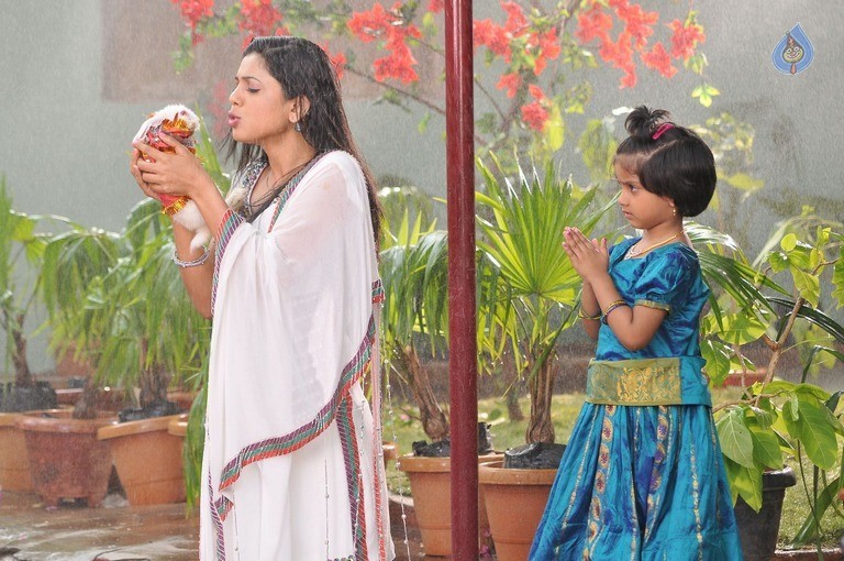 Chandrullo Unde Kundelu Movie Stills - 61 / 92 photos