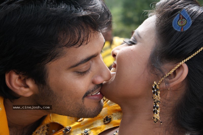 Chapter 6 Movie New Stills - 21 / 100 photos