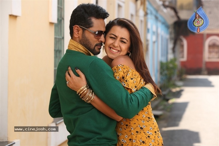 Charlie Chaplin 2 Movie Stills - 15 / 41 photos