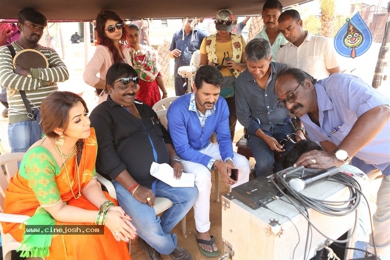 Charlie Chaplin 2 Movie Stills - 27 / 41 photos