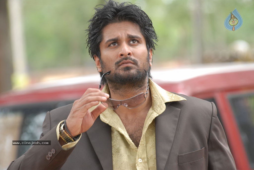 Chatriyavamsam Tamil Movie Stills - 14 / 46 photos