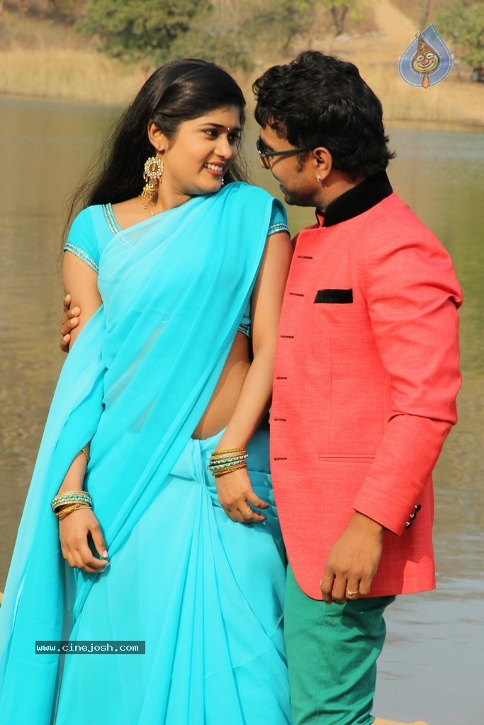 Chatting Movie New Photos - 5 / 62 photos