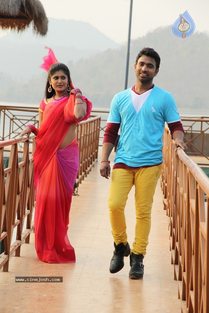 Chatting Movie New Photos - 20 / 62 photos