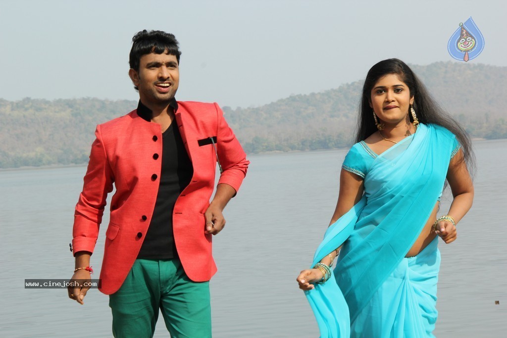 Chatting Movie New Photos - 31 / 62 photos