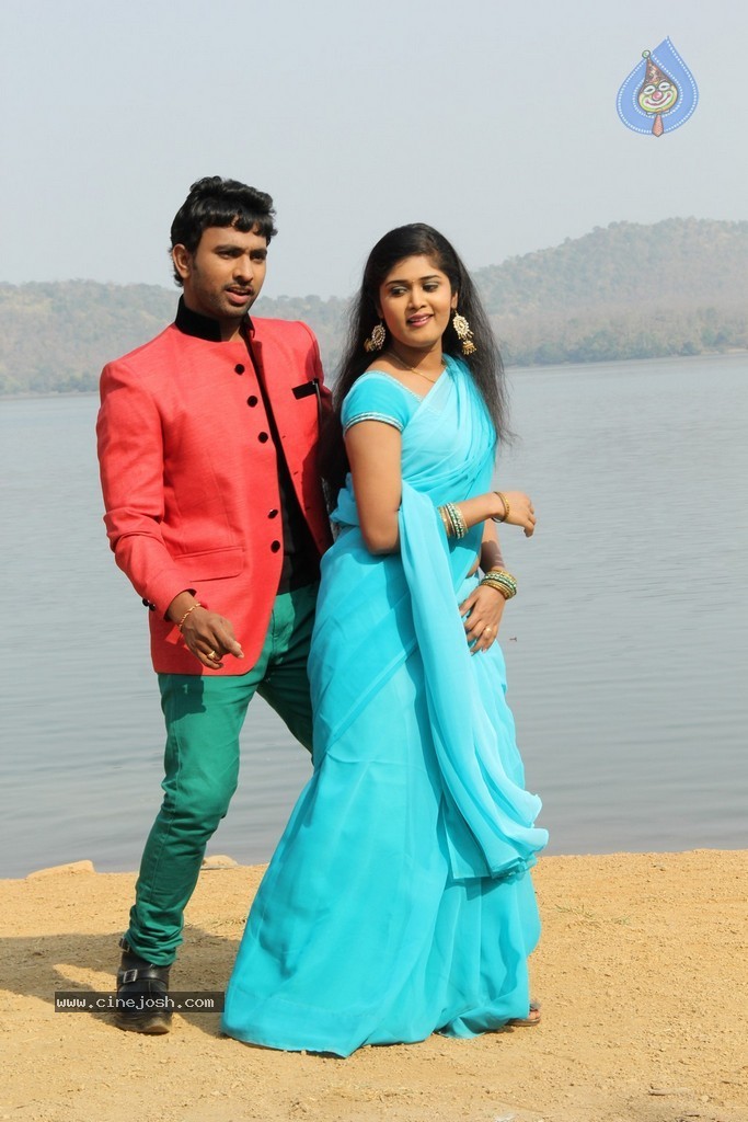Chatting Movie New Photos - 60 / 62 photos