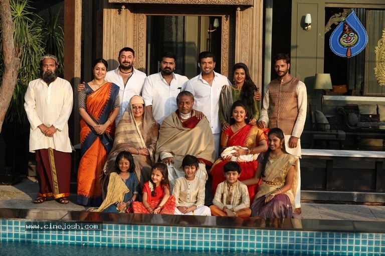 Chekka Chivantha Vaanam Movie Stills - 5 / 16 photos