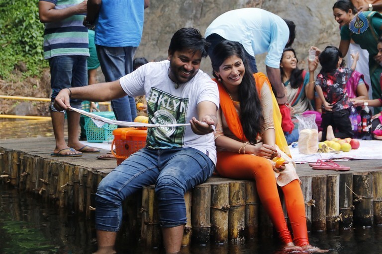 Chennai 28 Second Innings Tamil Film Photos - 16 / 38 photos