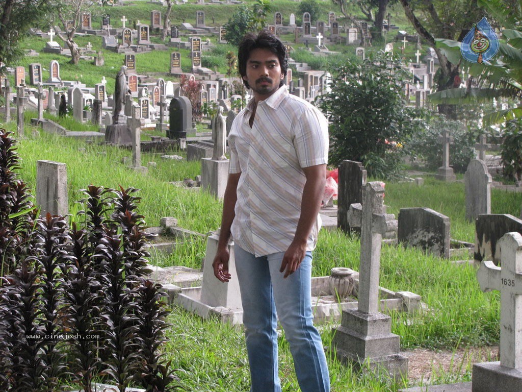 Chikki Mukki Tamil Movie Hot Stills - 5 / 48 photos