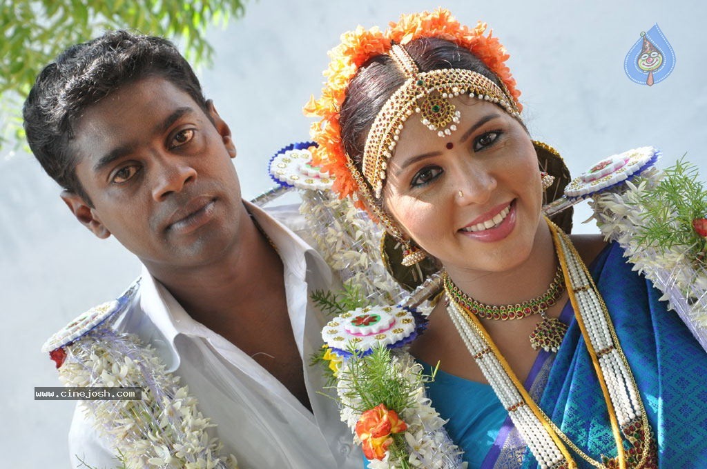 Chikki Mukki Tamil Movie Hot Stills - 46 / 48 photos