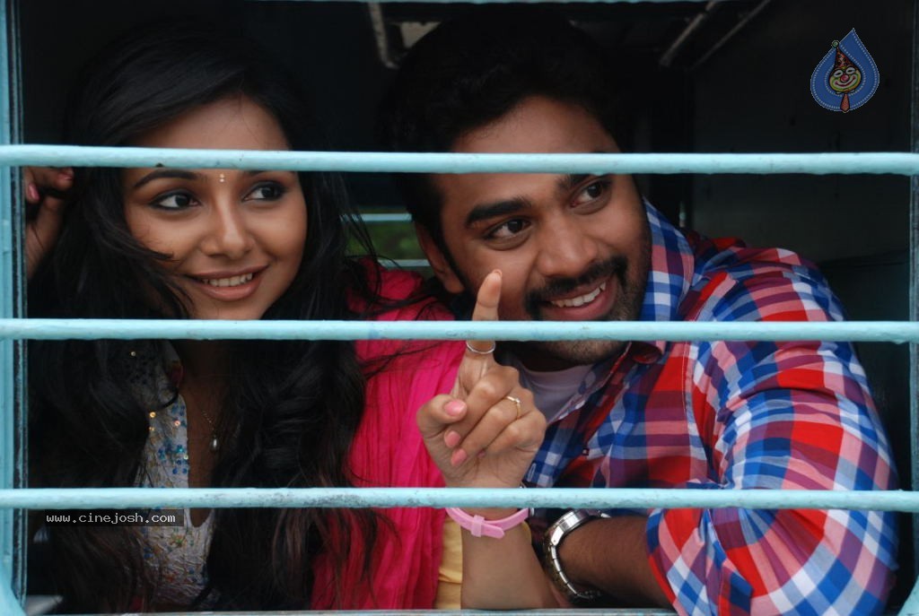 Chikkikku Chikkikichi Tamil Movie Stills - 21 / 36 photos