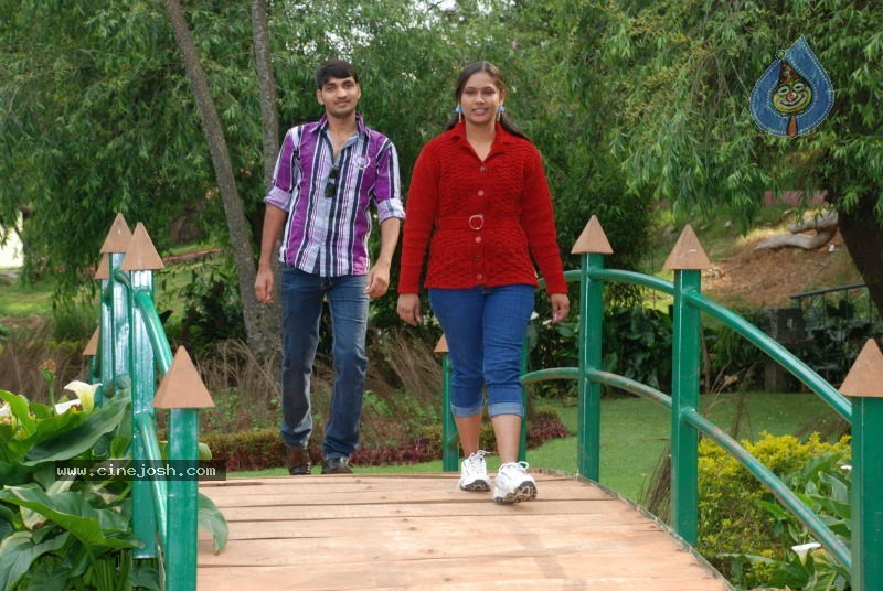 Chilipi Allarilo Chinni Aasa Movie New Stills - 23 / 25 photos