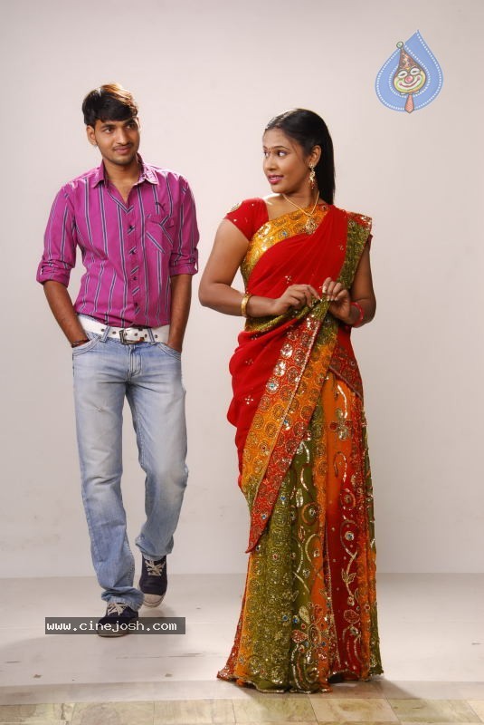 Chilipi Allarilo Chinni Aasa Movie Stills - 13 / 13 photos