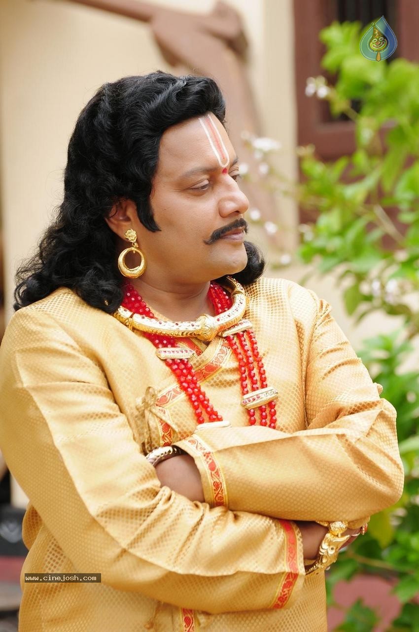 Chilkuru Balaji Movie Photos - 6 / 7 photos