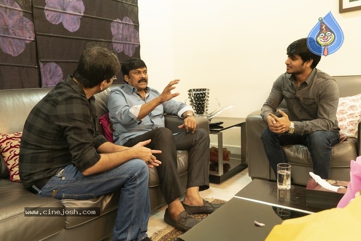 Chiranjeevi With Arjun Suravaram Team  - 4 / 9 photos