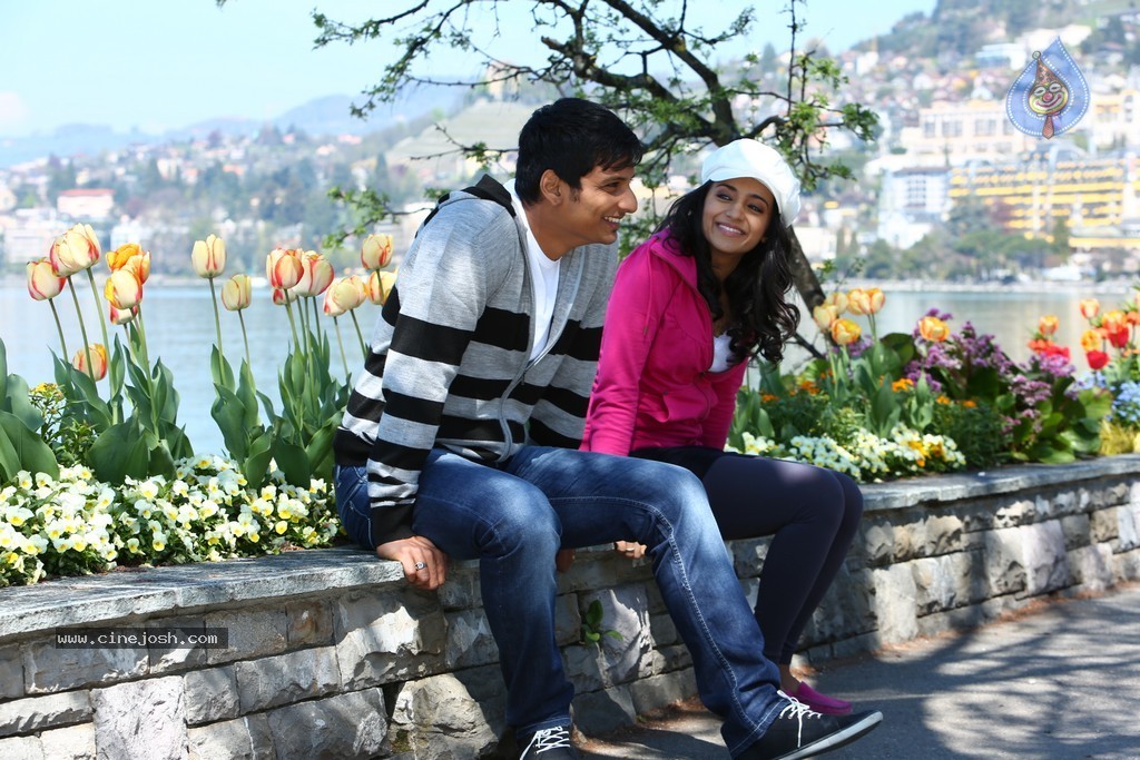Chirunavvula Chirujallu Movie Stills n Walls - 27 / 42 photos