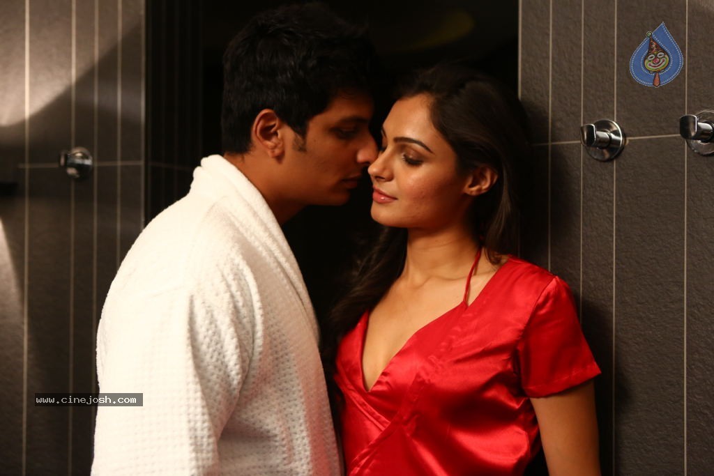 Chirunavvula Chirujallu Stills n Walls - 9 / 50 photos