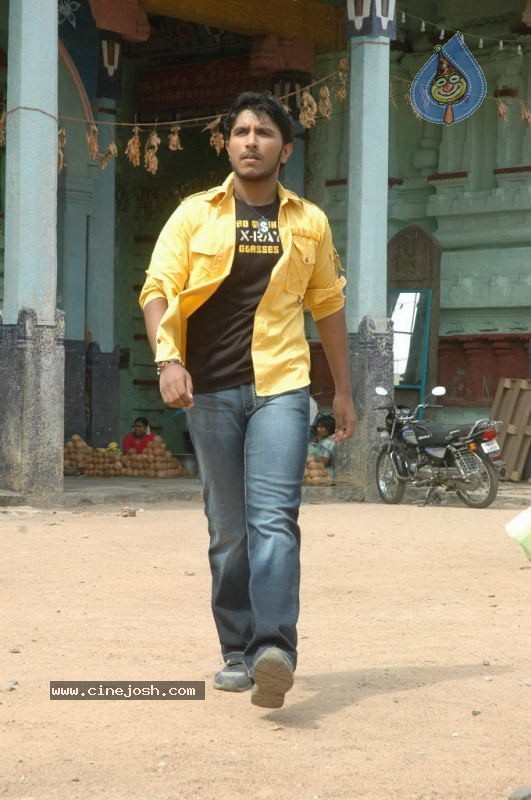 Chirutha Puli Movie Stills - 89 / 94 photos