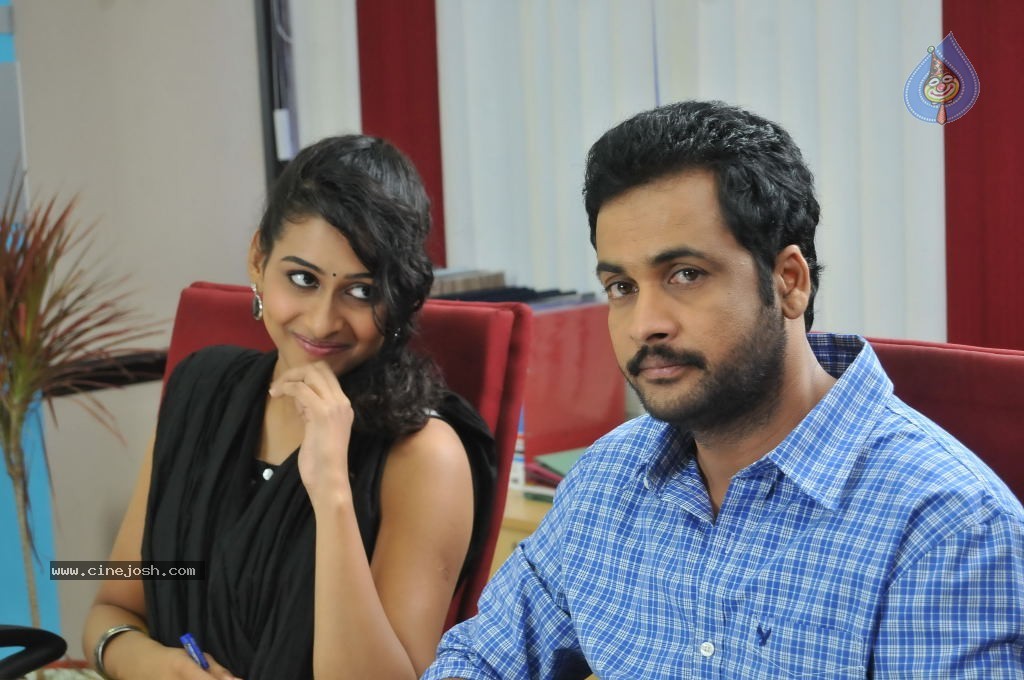 Choosinodiki Choosinantha Movie Stills - 14 / 24 photos