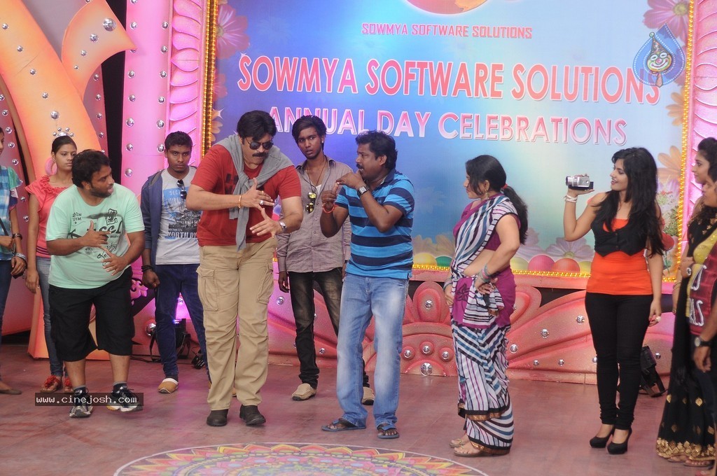 Choosinodiki Choosinantha New Pics - 24 / 45 photos