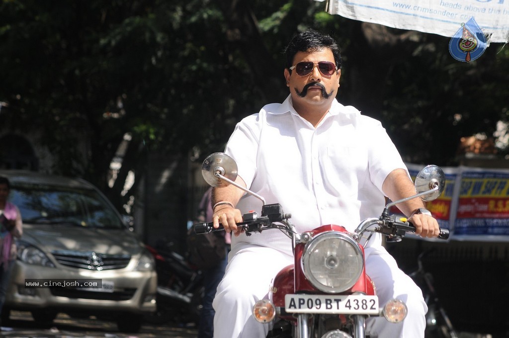 Choosinodiki Choosinantha New Pics - 36 / 45 photos