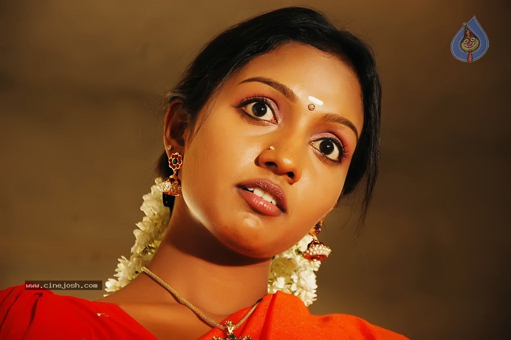 Chozha Nadu Tamil Movie Stills - 27 / 48 photos