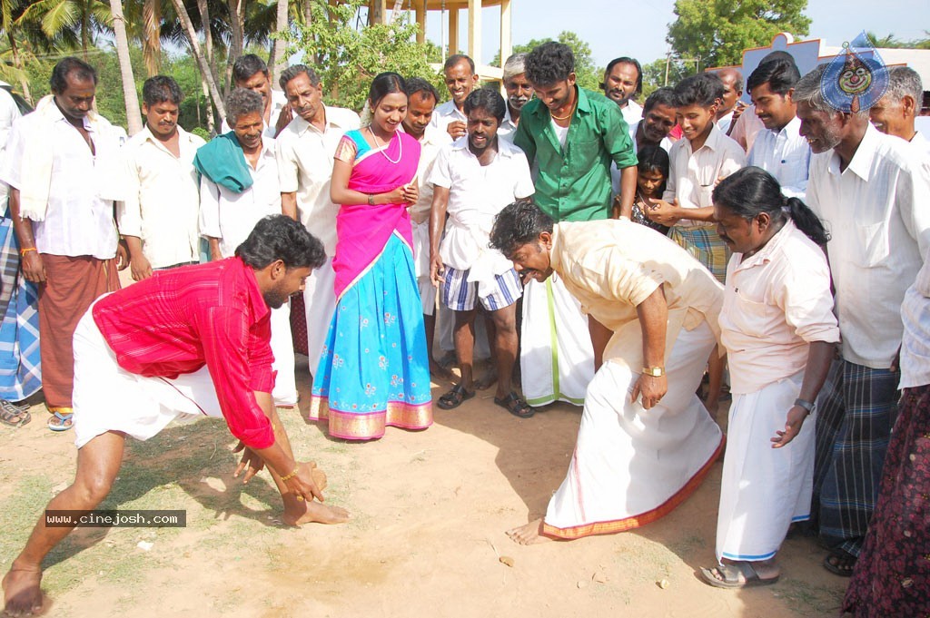 Chozha Nadu Tamil Movie Stills - 28 / 48 photos