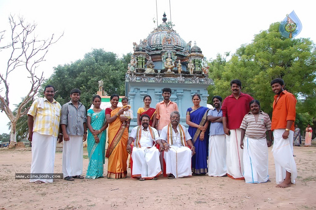 Chozha Nadu Tamil Movie Stills - 29 / 48 photos
