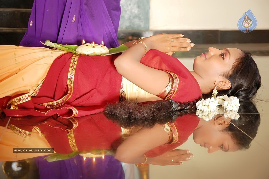 Chozha Nadu Tamil Movie Stills - 45 / 48 photos