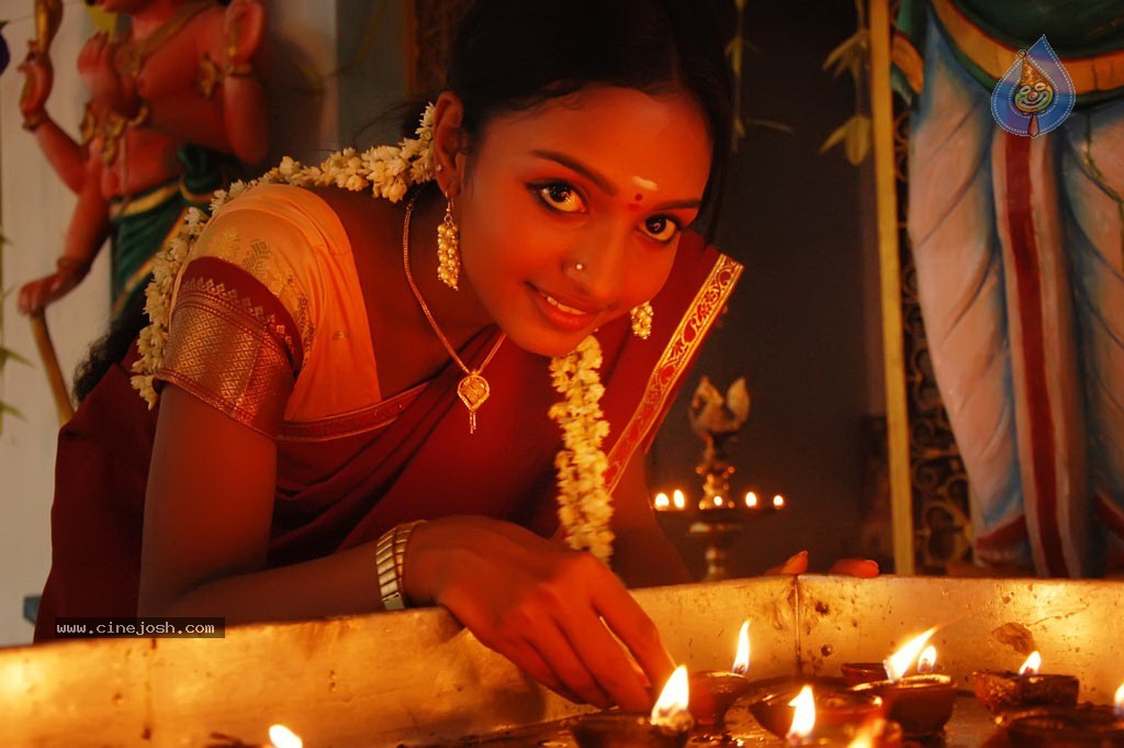 Chozha Nadu Tamil Movie Stills - 46 / 48 photos