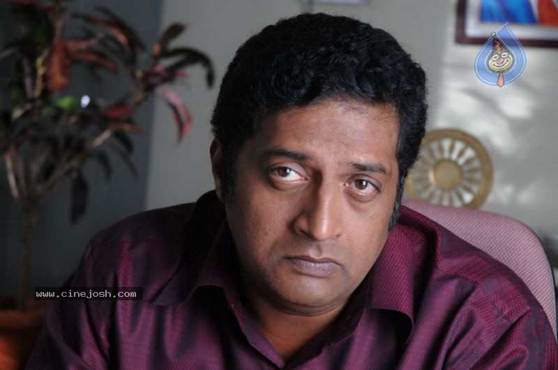 Collector Gari Bharya Movie New Stills - 55 / 56 photos
