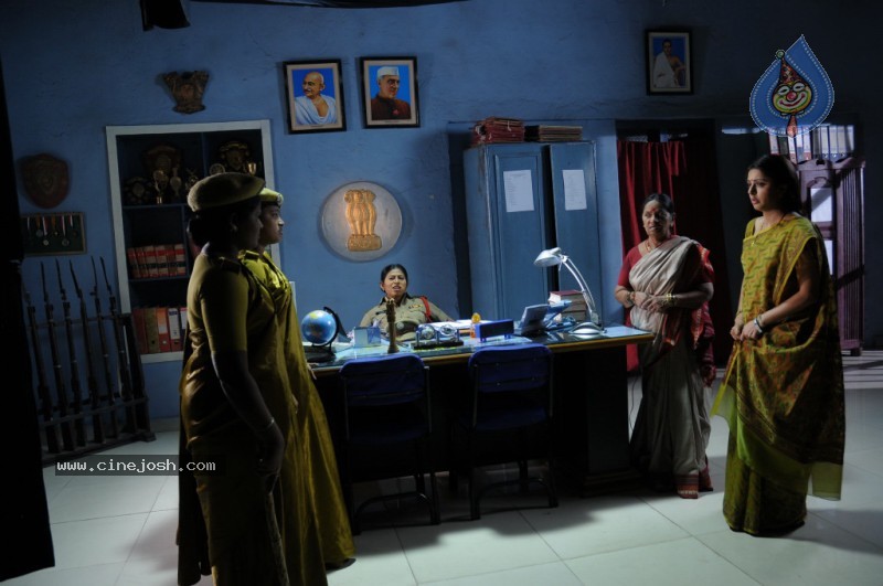 Collector Gari Bharya Movie Stills - 63 / 113 photos