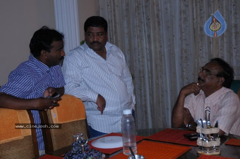 Collector Gari Bharya Movie Working Stills - 71 / 73 photos