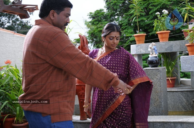 Collector Gari Bharya New Movie Stills - 41 / 72 photos