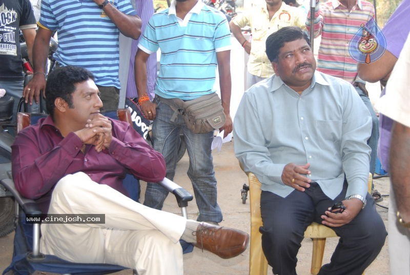 Collector Gari Bharya New Movie Stills - 49 / 72 photos