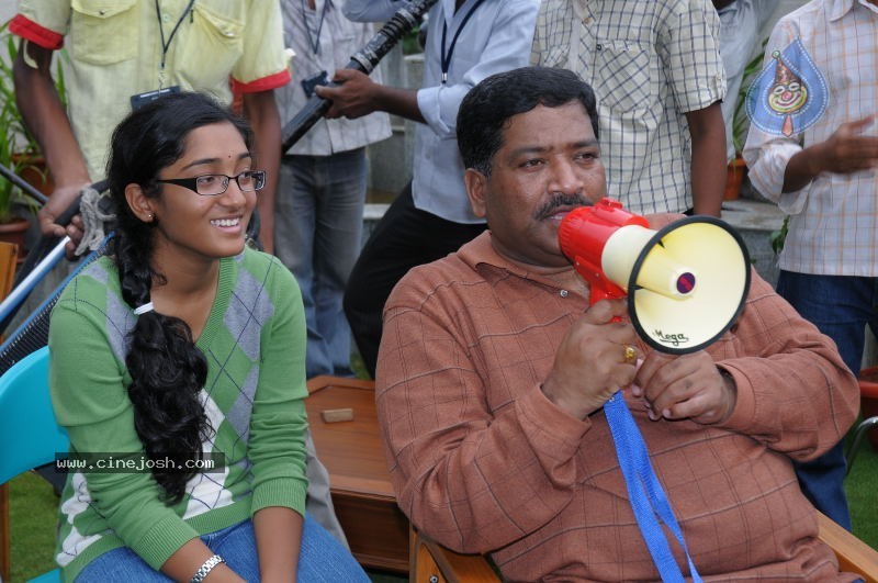 Collector Gari Bharya New Movie Stills - 59 / 72 photos