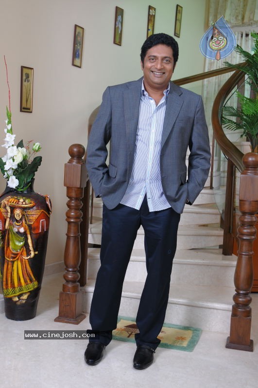 Collector Gari Bharya New Movie Stills - 71 / 72 photos