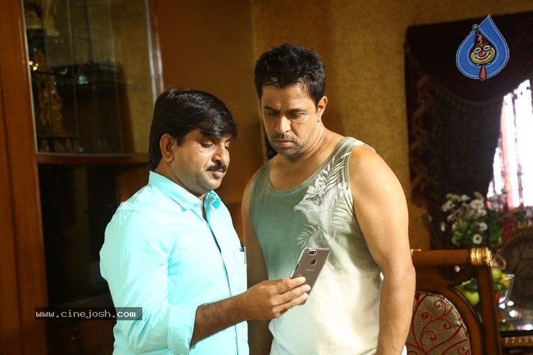 Contract Movie Making Stills - 6 / 6 photos